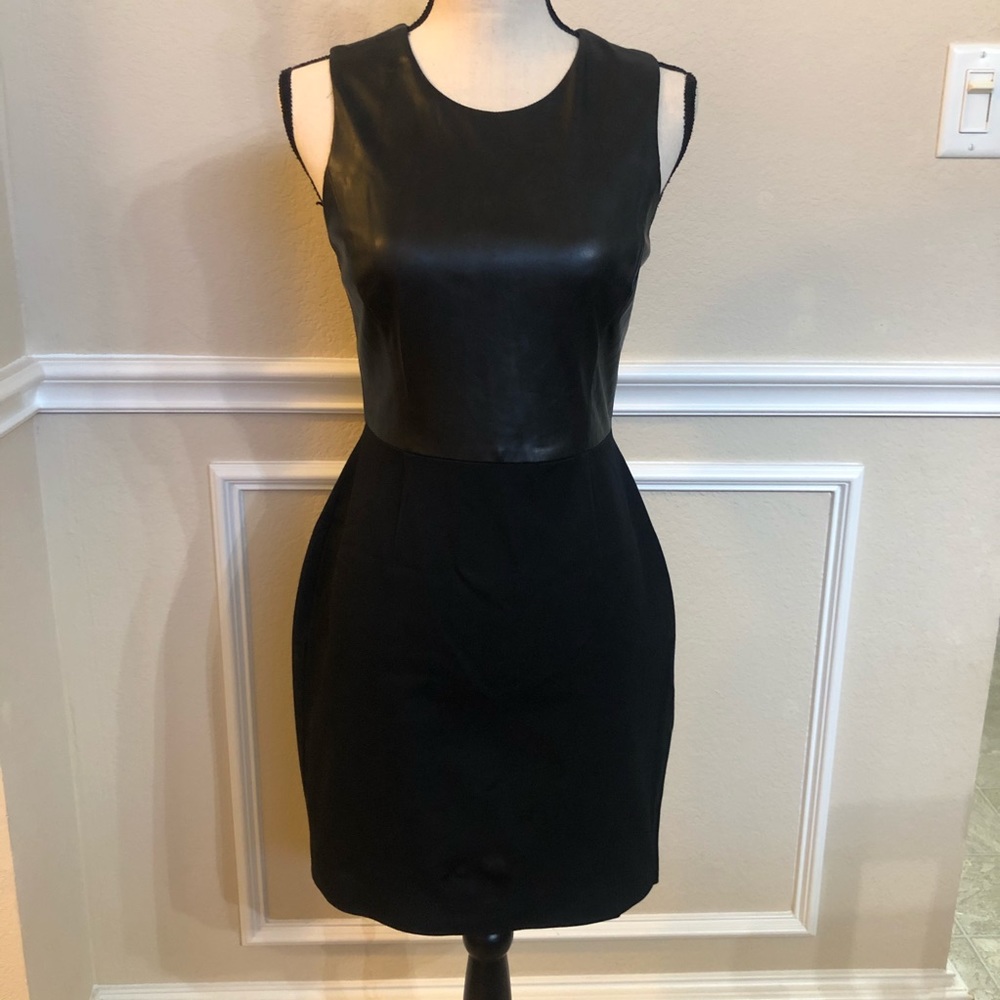 Banana Republic Dress. Imitation Leather Bodice 6P